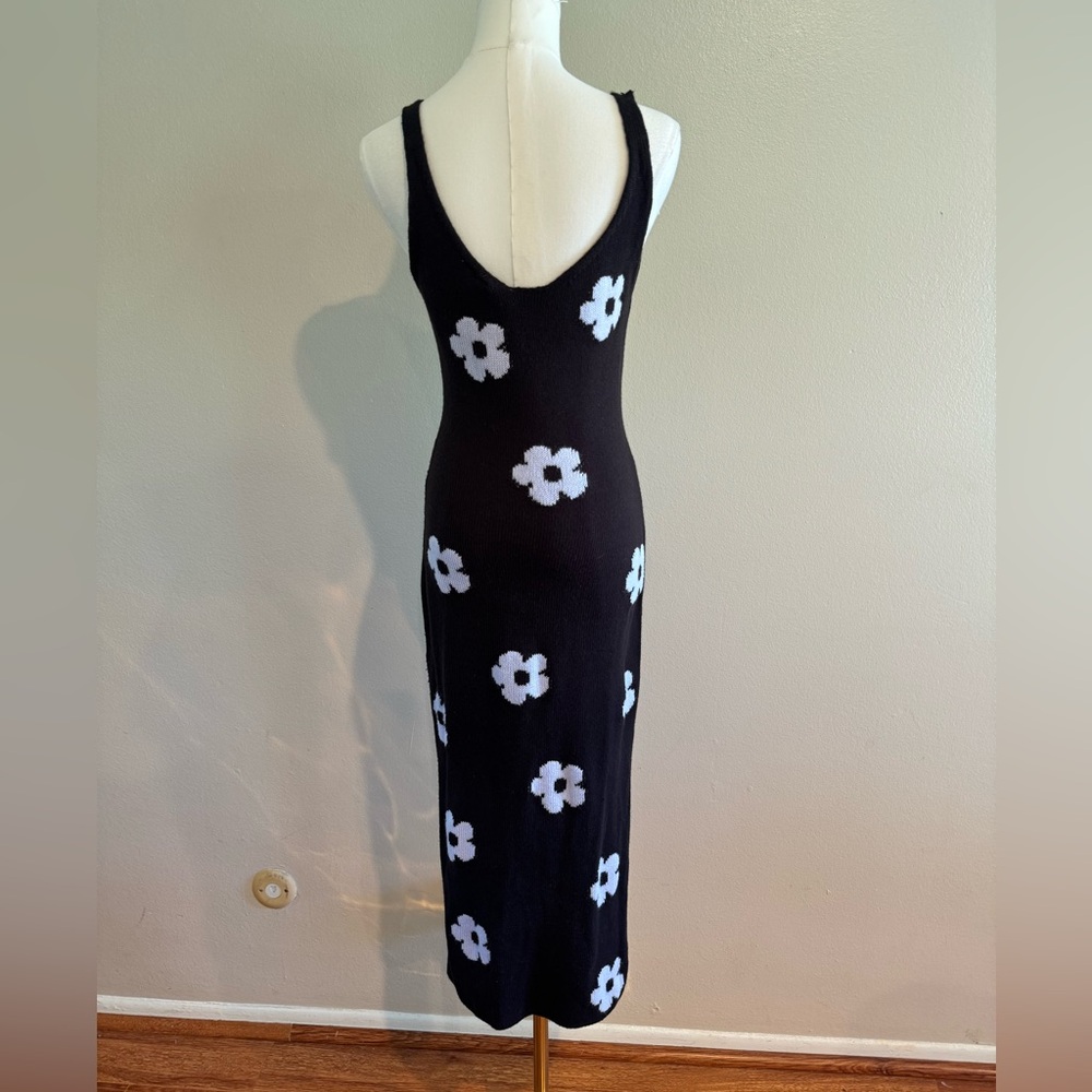 H+M Black Floral Knit Midi Dress with White Flower Pattern - Picture 3 of 8